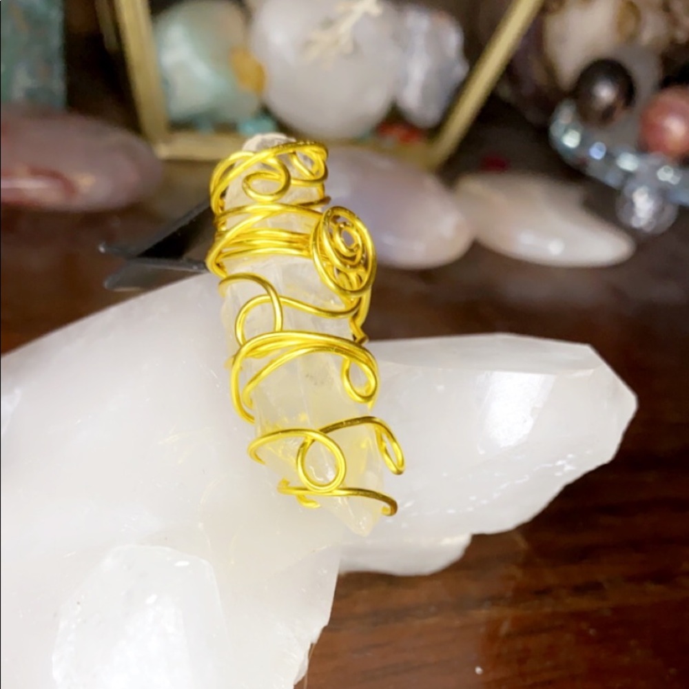 Clear quartz car vent clip